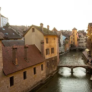 Appartement Lasuitedu12 - Pour 2 Personnes Vue Sur Les Vieilles Prison, Annecy